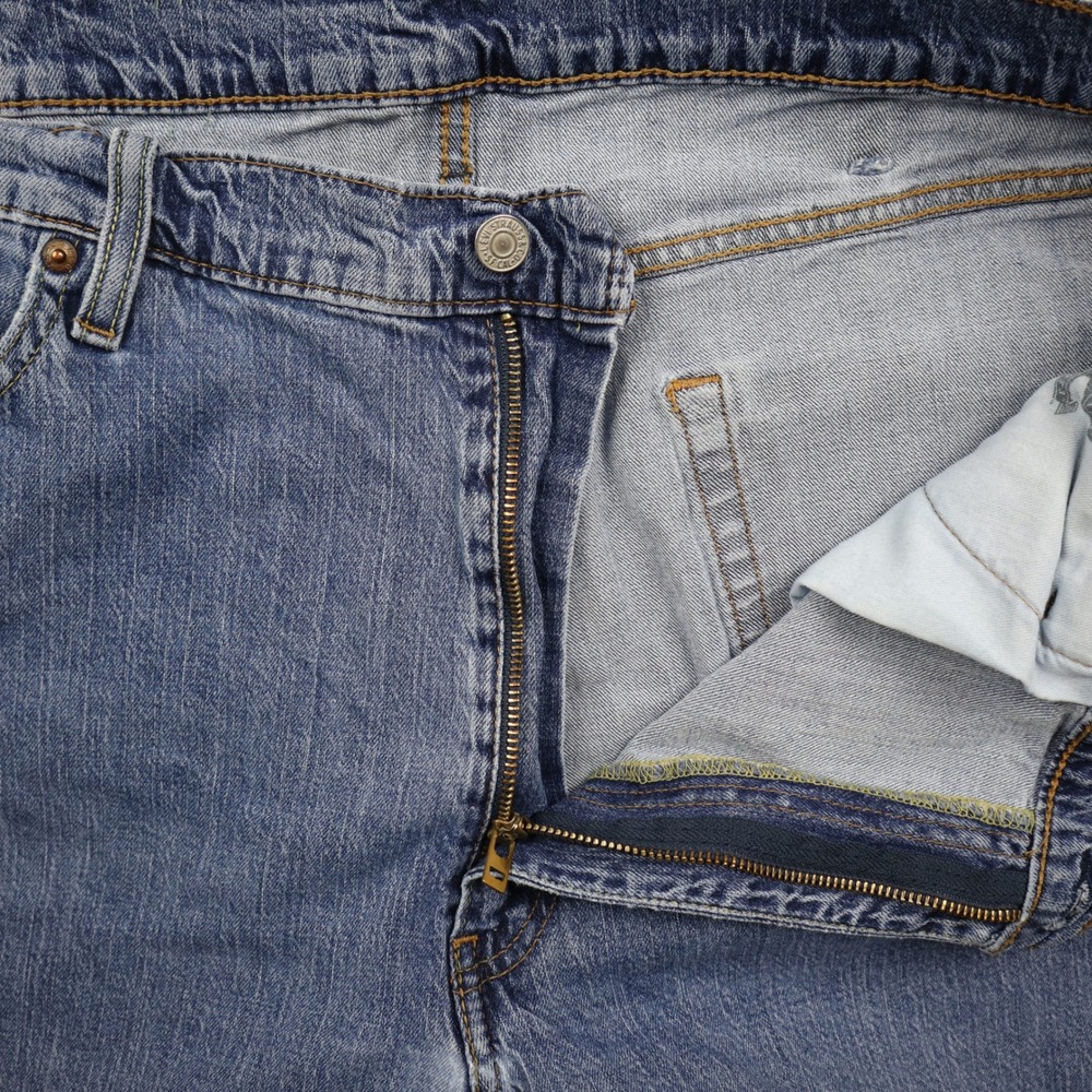Levi's 541 Jeans Mens 42x32 Athletic Taper Blue Medium Wash Flex Denim 5-Pocket - Picture 2 of 8